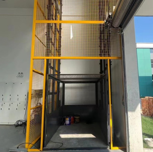 辽源导轨式升降机助力物流园破解运输难题